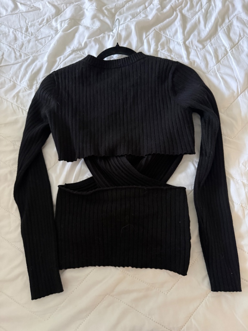4th & Reckless Black Ribbed Cross Front Cut Out Long Sleeve Sweater Size Large - Picture 6 of 6